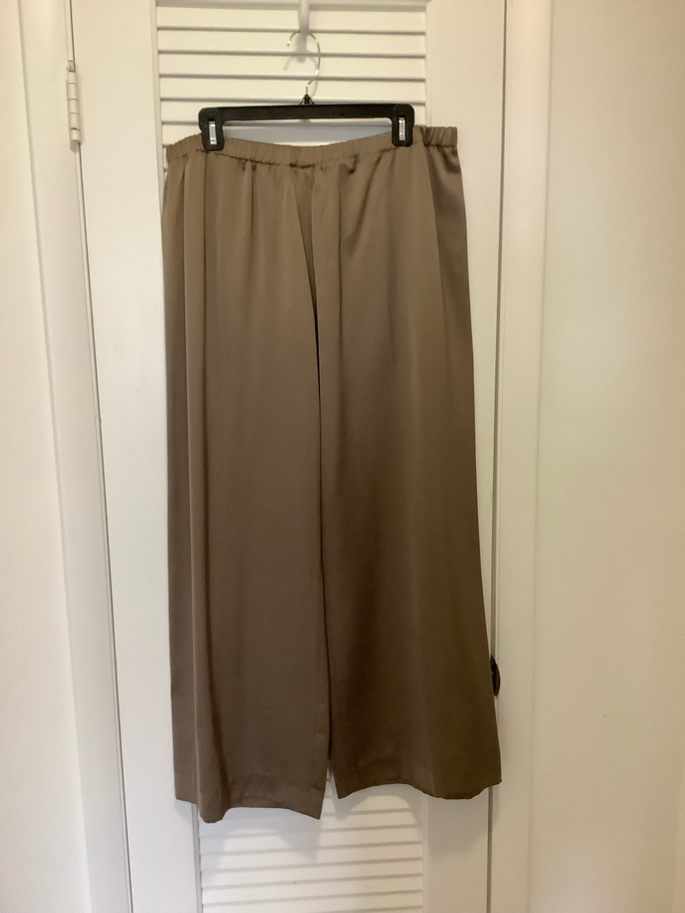 Jenni Kayne Wide-Leg Elastic Waist Pants — Taupe